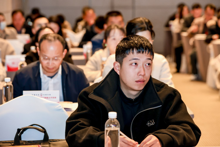 云相册破 1.3 万浏览｜全程跟拍全国思政研学产教融合成立大会，会务云摄影一站式落地