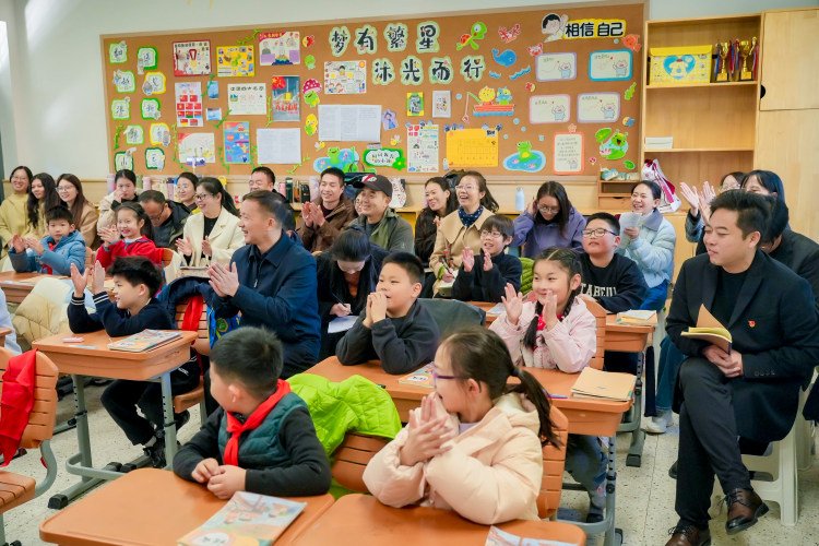 云相册浏览破 2.2 万｜全程纪实 “美丽园丁” 教育项目入校指导，专业活动跟拍落地教育研学纪实服务
