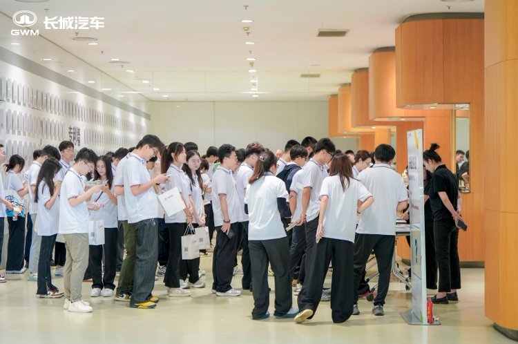 河北保定｜车企应届生入职开放日，定制化纪实摄影赋能人才品牌宣传