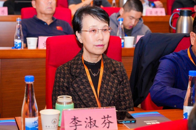 南通油商论坛纪实｜从室内峰会到户外大合影，定制化会务影像服务落地