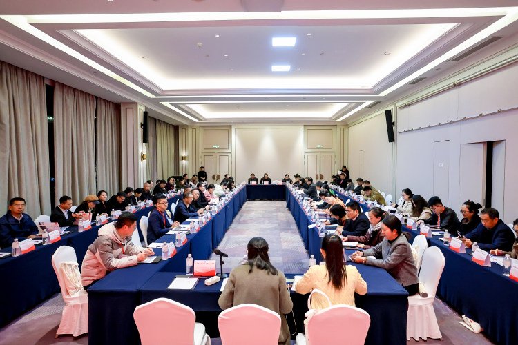 云相册破 1.3 万浏览｜全程跟拍全国思政研学产教融合成立大会，会务云摄影一站式落地