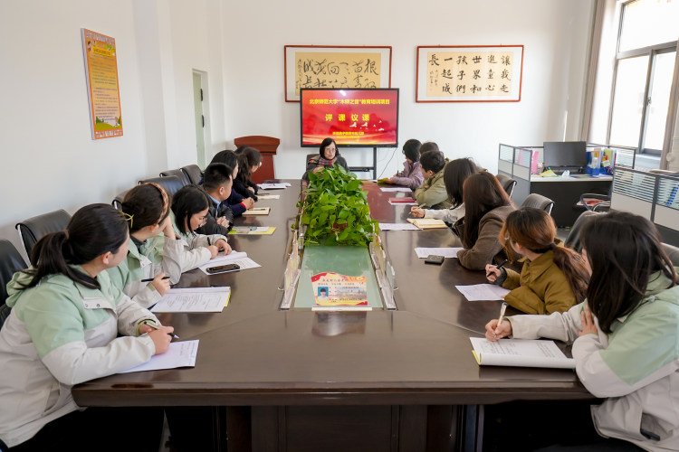 甘肃庆阳｜美丽园丁入校教研纪实，定制化校园跟拍 + 云摄影全流程落地