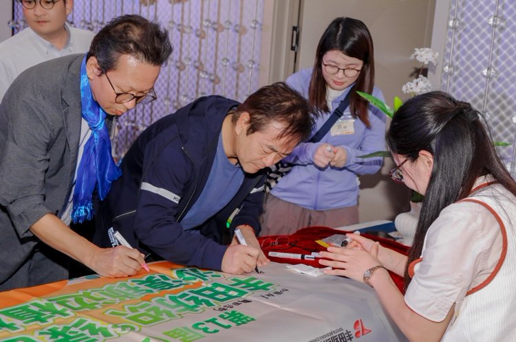 宁夏银川｜企业公益植树团建纪实，户外全场景影像一站式定制服务