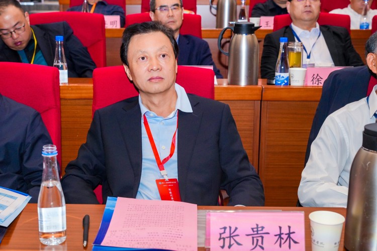 南通油商论坛纪实｜从室内峰会到户外大合影，定制化会务影像服务落地