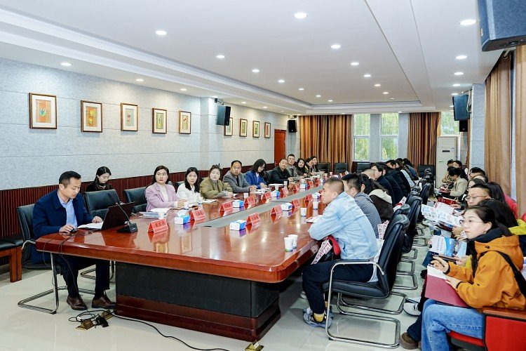 全程跟拍美丽园丁入校教研，教育项目云摄影纪实圆满落地 正文