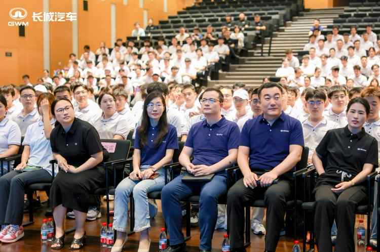 河北保定｜车企应届生入职开放日，定制化纪实摄影赋能人才品牌宣传